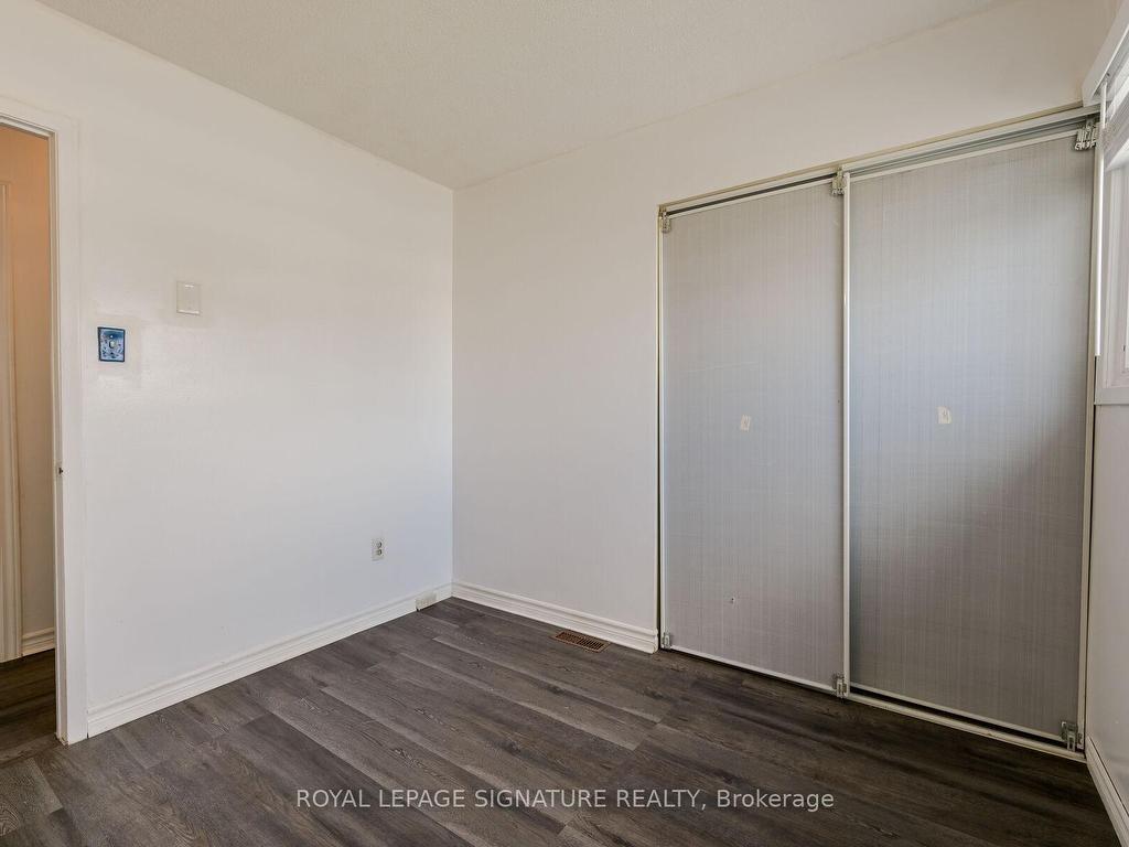 









10


Heatherside

Court,
Brampton,




ON
L6S 1N9

