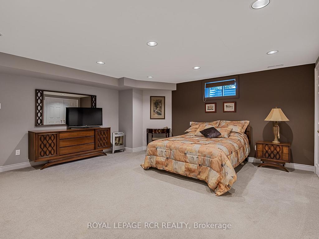 









45


McMullen

Drive,
Whitchurch-Stouffville,




ON
L4A 3J2

