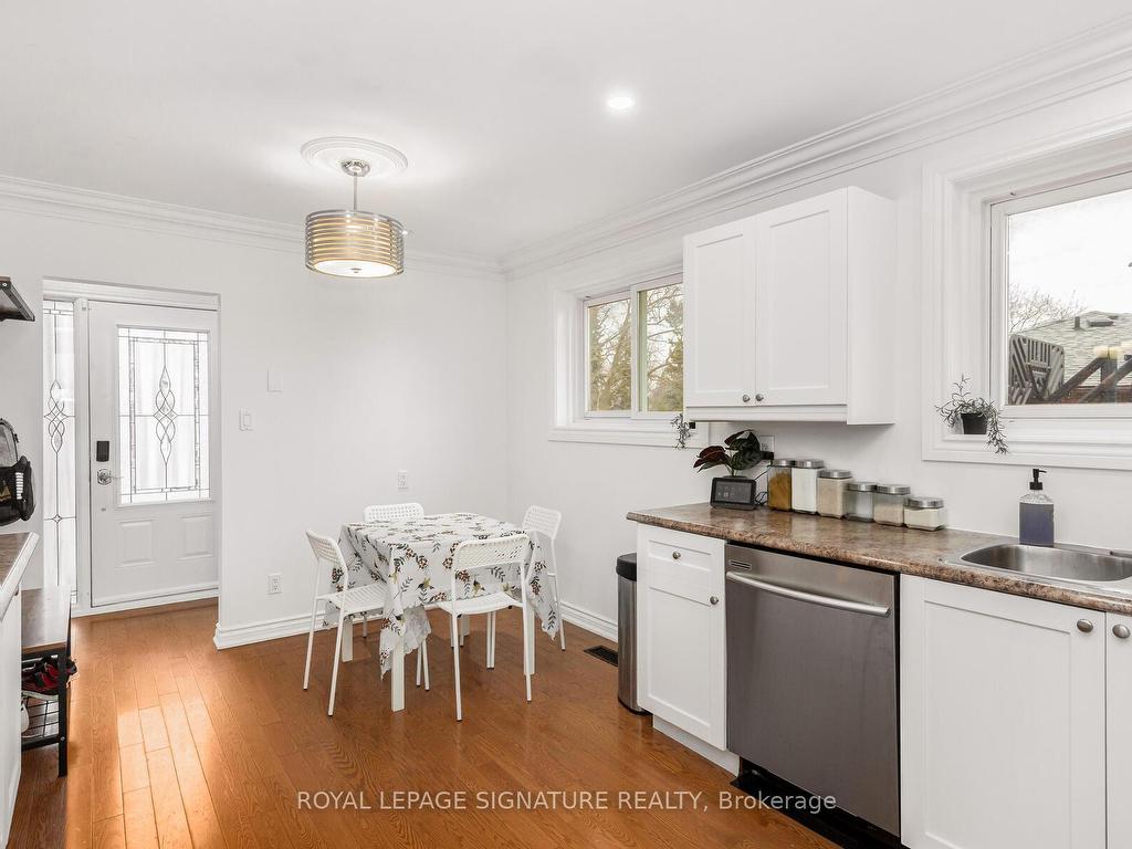 









854


Antonio

Street,
Pickering,




ON
L1W 1T3

