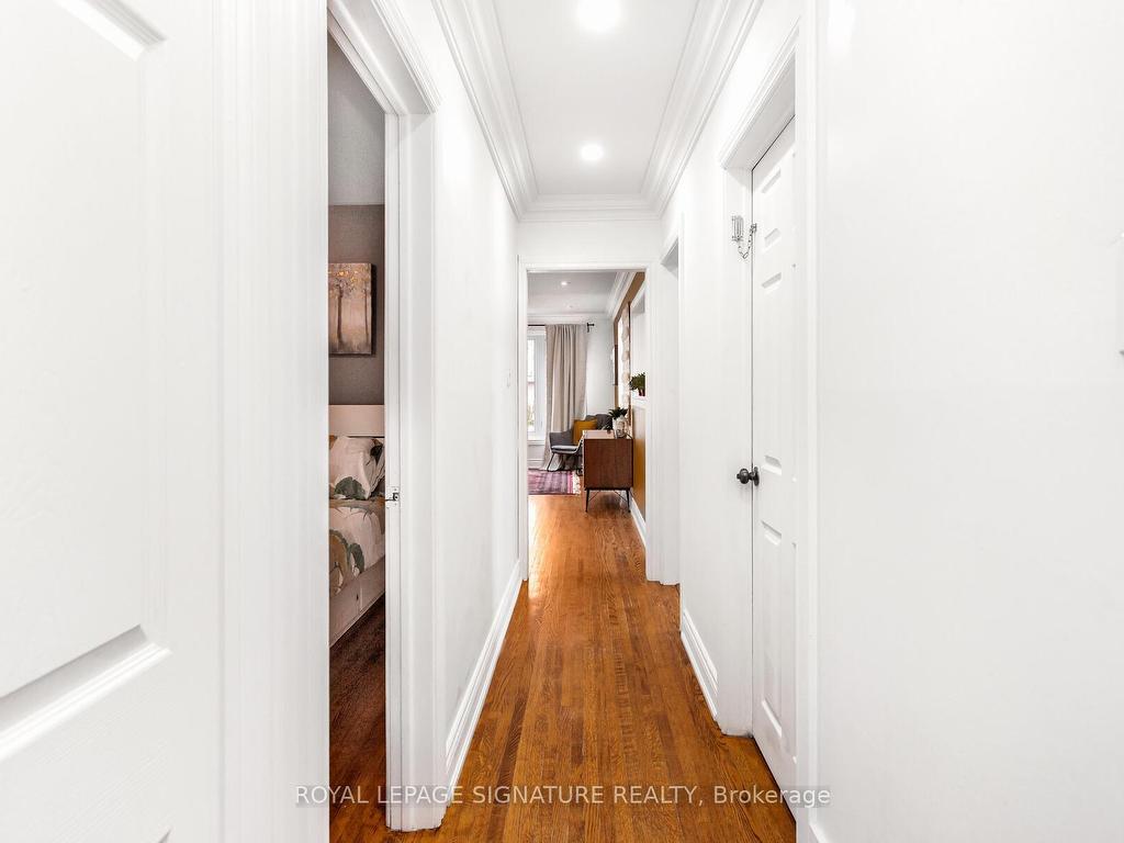 









854


Antonio

Street,
Pickering,




ON
L1W 1T3

