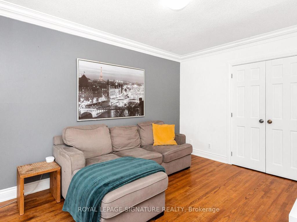 









854


Antonio

Street,
Pickering,




ON
L1W 1T3

