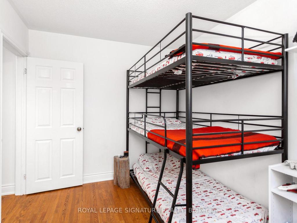 









854


Antonio

Street,
Pickering,




ON
L1W 1T3

