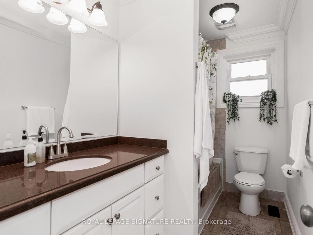 









854


Antonio

Street,
Pickering,




ON
L1W 1T3

