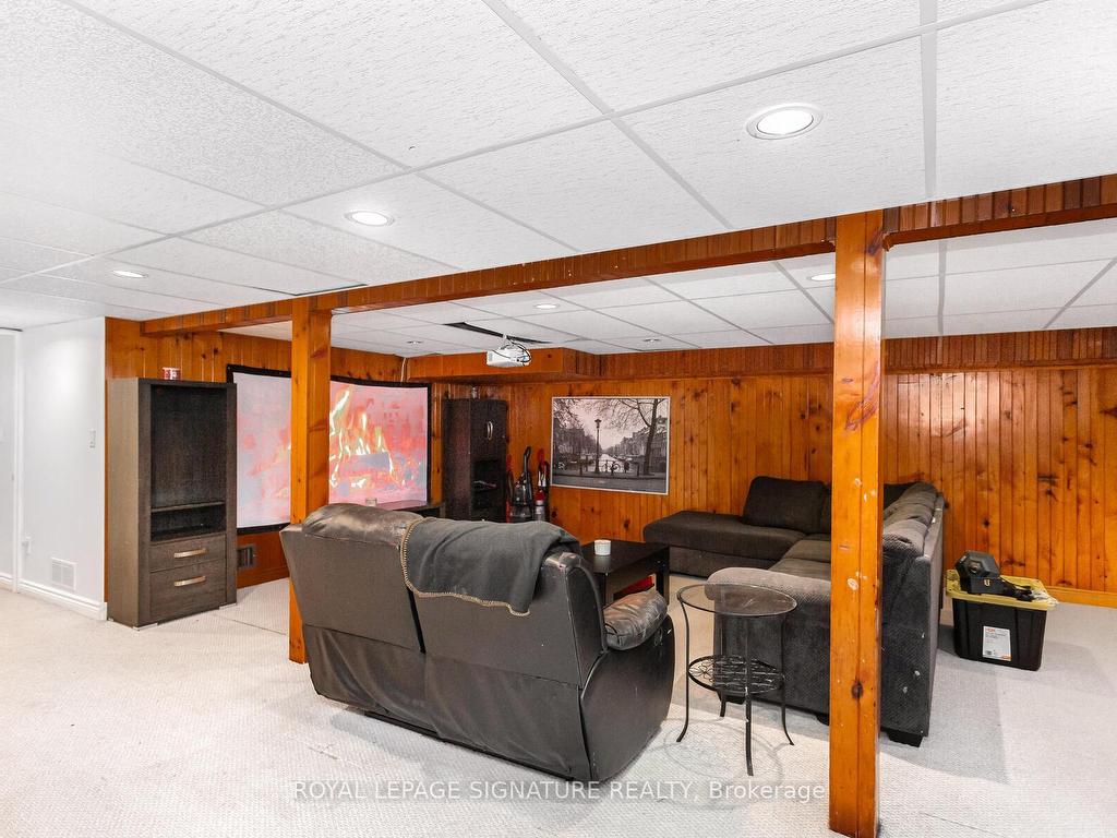 









854


Antonio

Street,
Pickering,




ON
L1W 1T3

