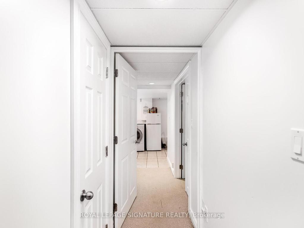 









854


Antonio

Street,
Pickering,




ON
L1W 1T3

