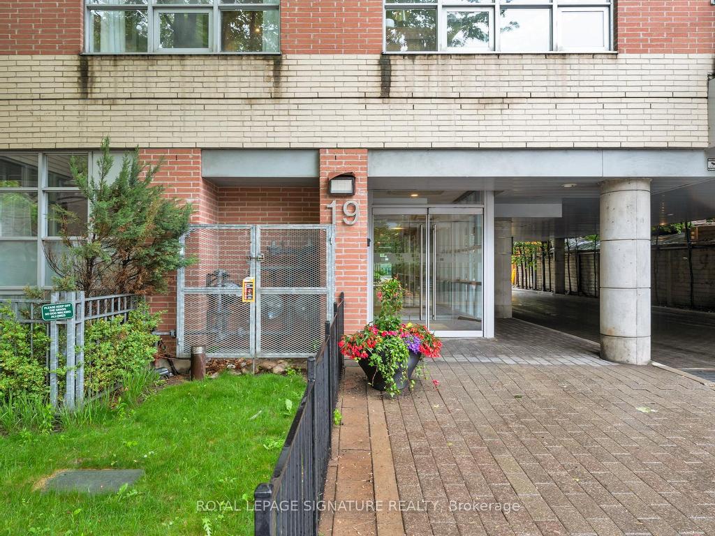 









19


Brant

Street, 408,
Toronto,




ON
M5V 2L2

