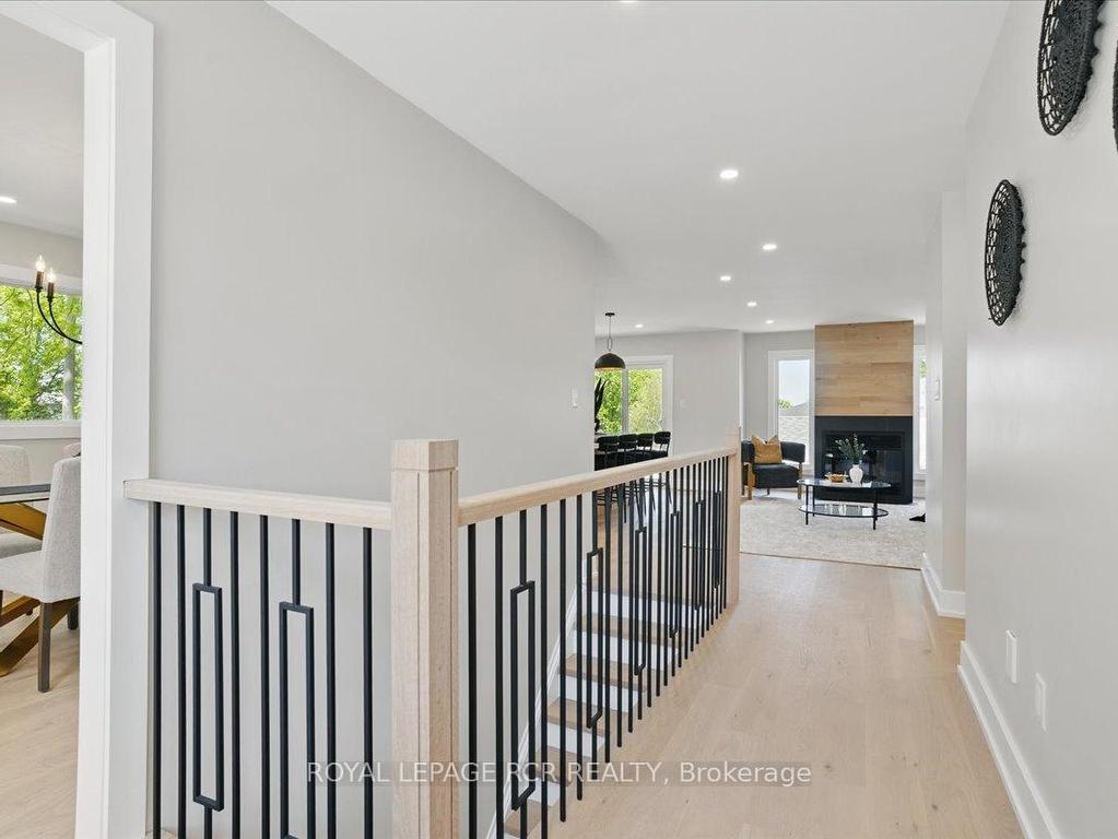 









200


Jull

Court,
Orangeville,




ON
L9W 4M8

