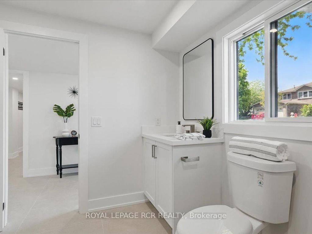 









200


Jull

Court,
Orangeville,




ON
L9W 4M8

