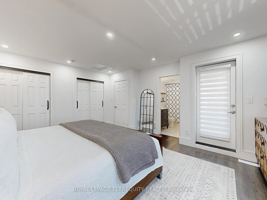 









15


Forbes

Avenue, 2,
Toronto,




ON
M6M 0B5

