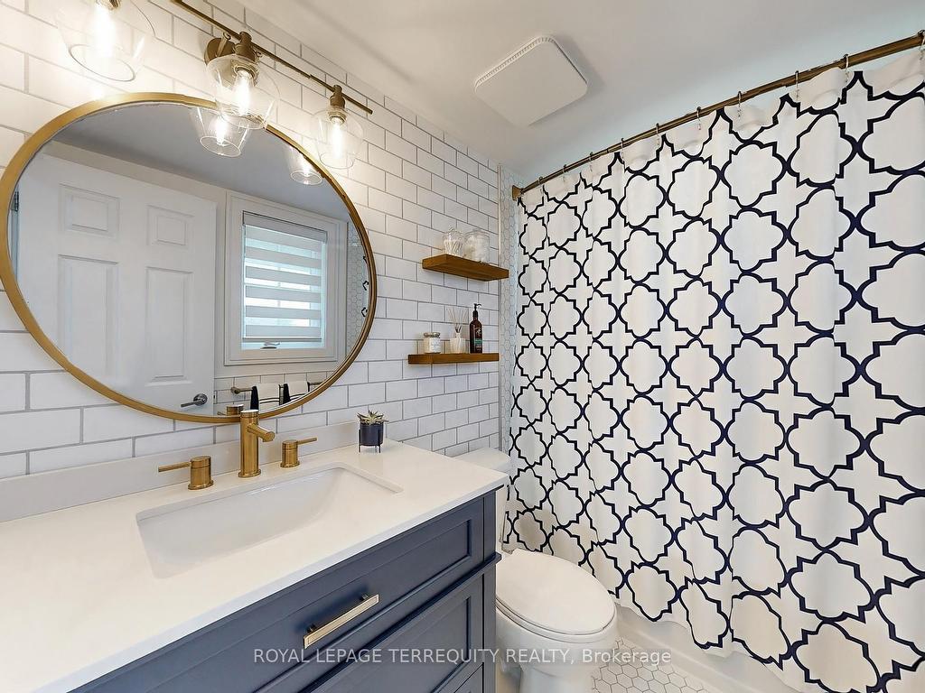 









15


Forbes

Avenue, 2,
Toronto,




ON
M6M 0B5

