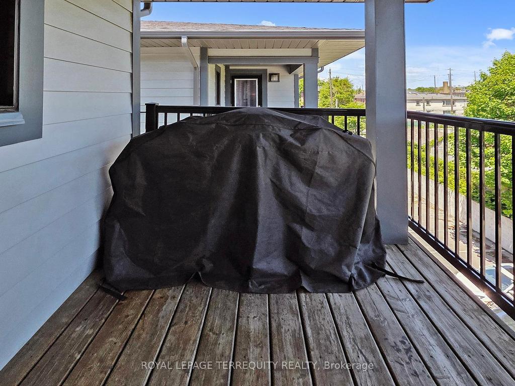 









15


Forbes

Avenue, 2,
Toronto,




ON
M6M 0B5

