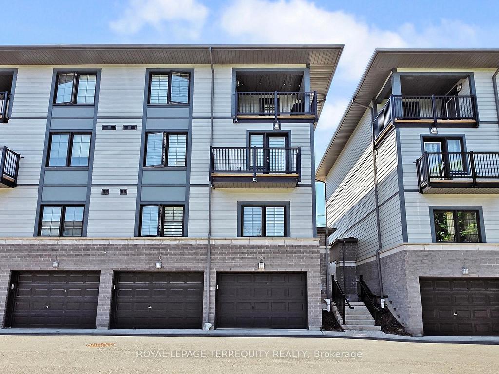 









15


Forbes

Avenue, 2,
Toronto,




ON
M6M 0B5

