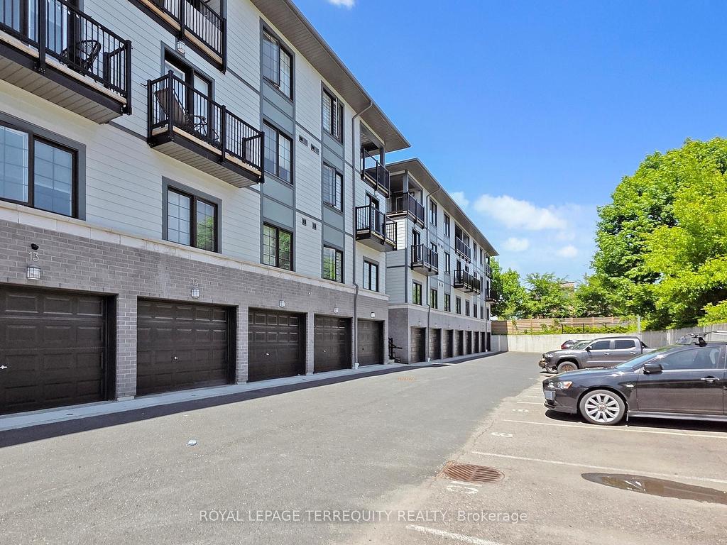 









15


Forbes

Avenue, 2,
Toronto,




ON
M6M 0B5

