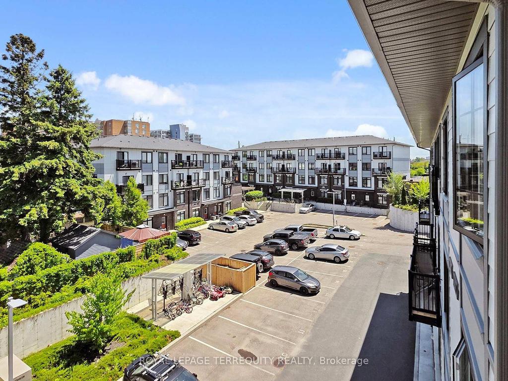 









15


Forbes

Avenue, 2,
Toronto,




ON
M6M 0B5

