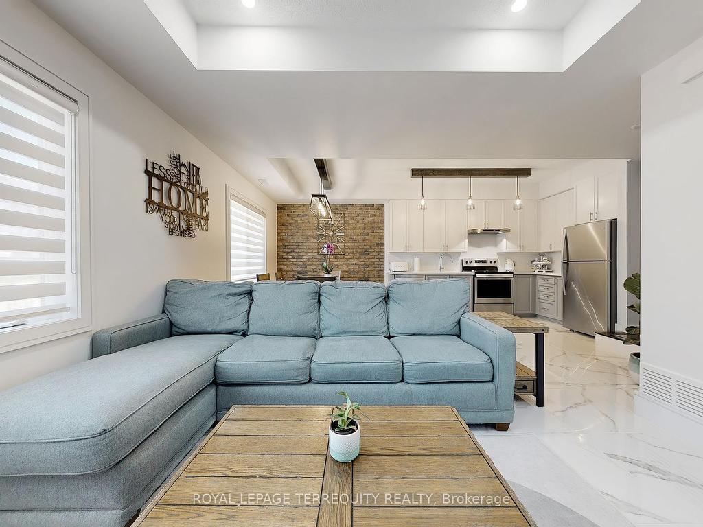 









15


Forbes

Avenue, 2,
Toronto,




ON
M6M 0B5

