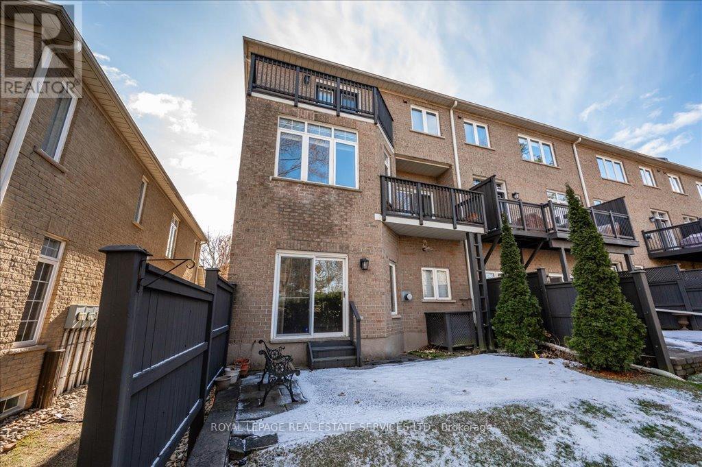 












19 - 1267 DORVAL DRIVE

,
Oakville,




Ontario
L6M3Z4

