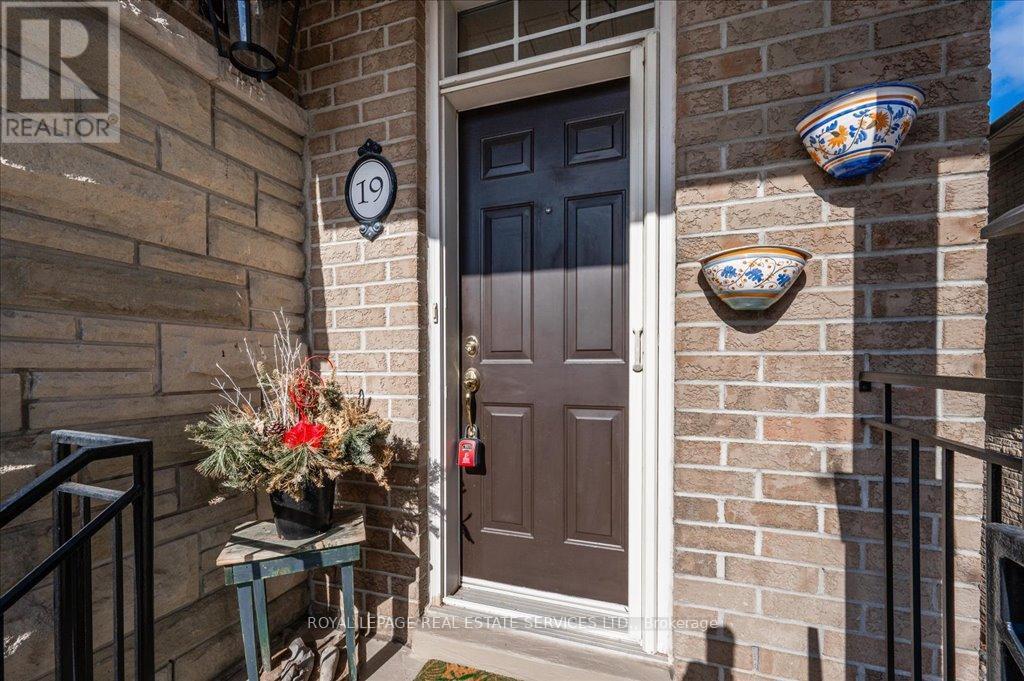 












19 - 1267 DORVAL DRIVE

,
Oakville,




Ontario
L6M3Z4

