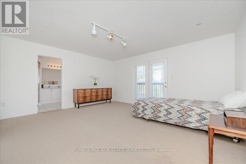 












19 - 1267 DORVAL DRIVE

,
Oakville,




Ontario
L6M3Z4


