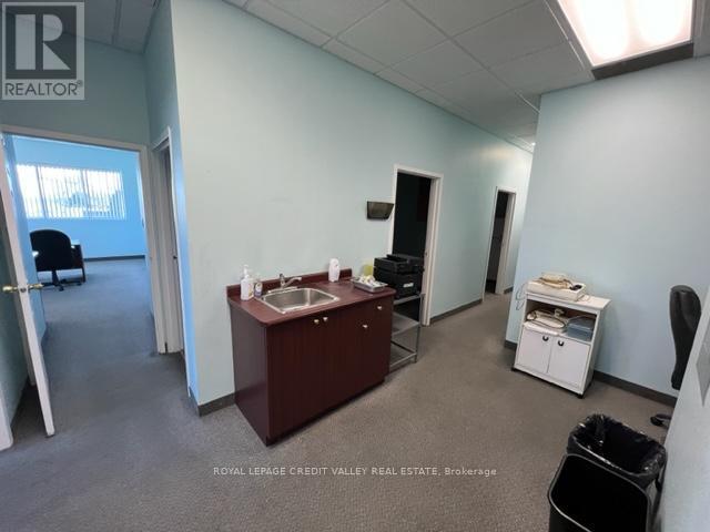 












202A - 1625 ALBION ROAD

,
Toronto,




Ontario
M9V5H8

