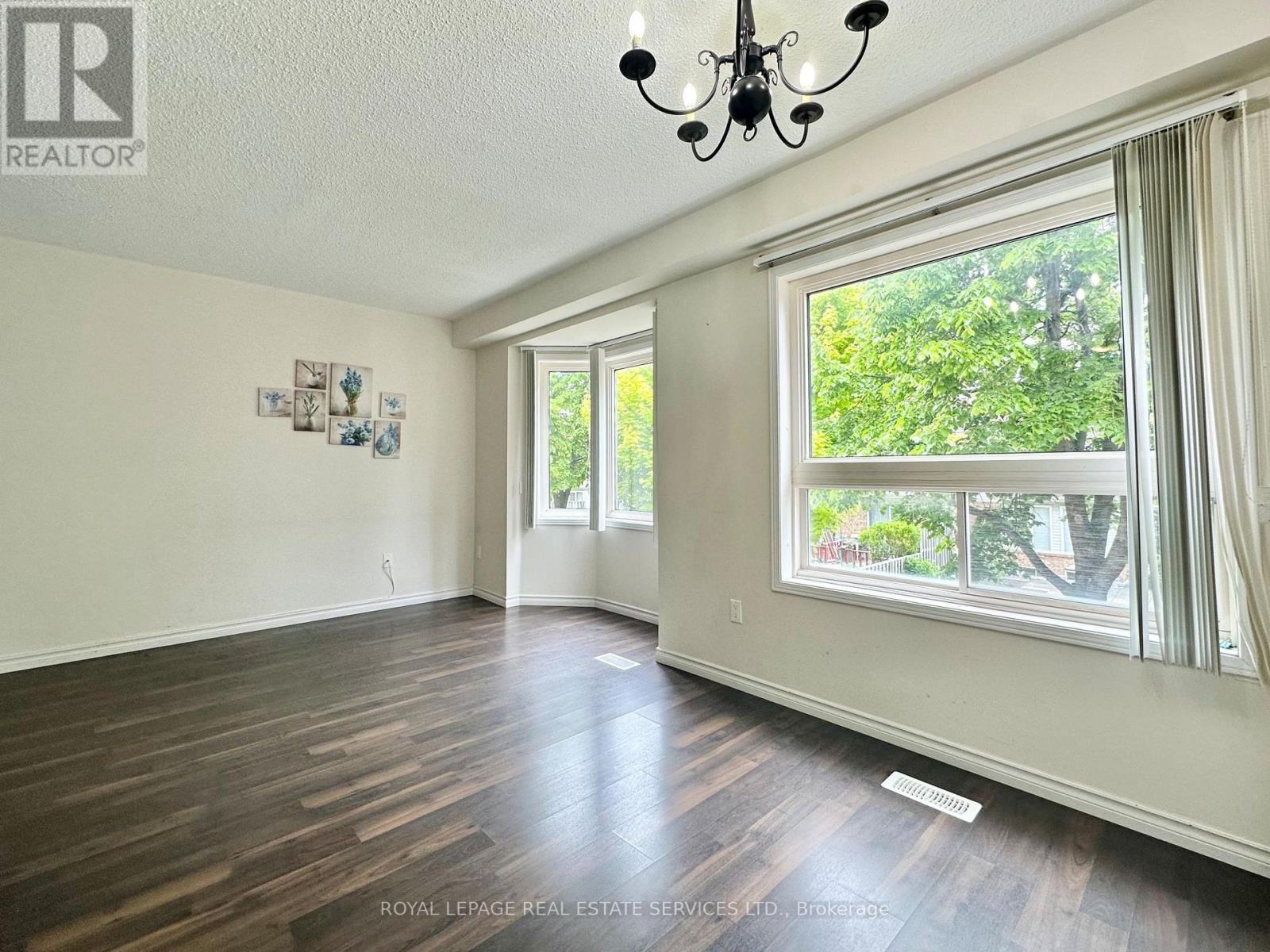 












39 - 4600 KIMBERMOUNT AVENUE

,
Mississauga,




Ontario
L5M6Z5

