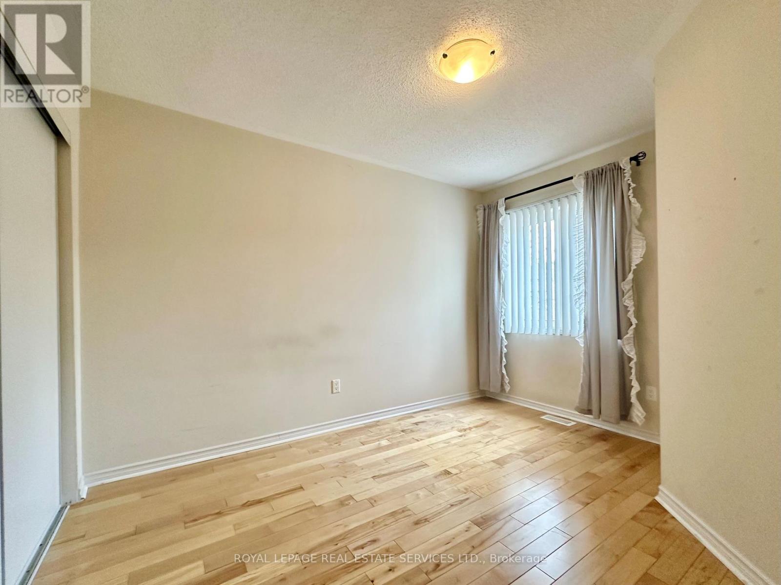 












39 - 4600 KIMBERMOUNT AVENUE

,
Mississauga,




Ontario
L5M6Z5

