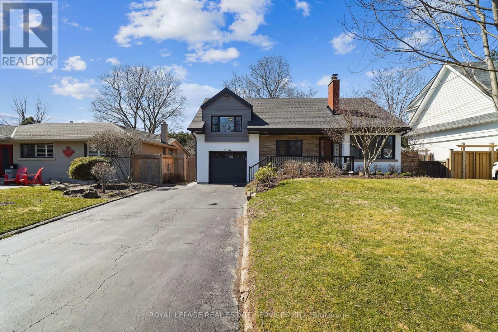 












856 TEAL DRIVE

,
Burlington,




Ontario
L7T2Y7

