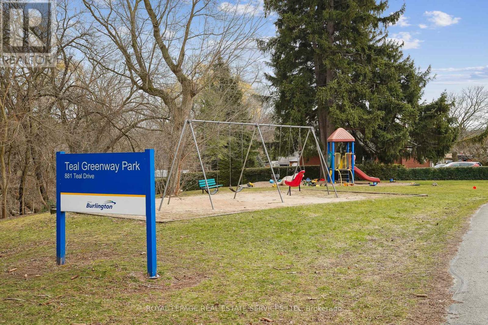 












856 TEAL DRIVE

,
Burlington,




Ontario
L7T2Y7

