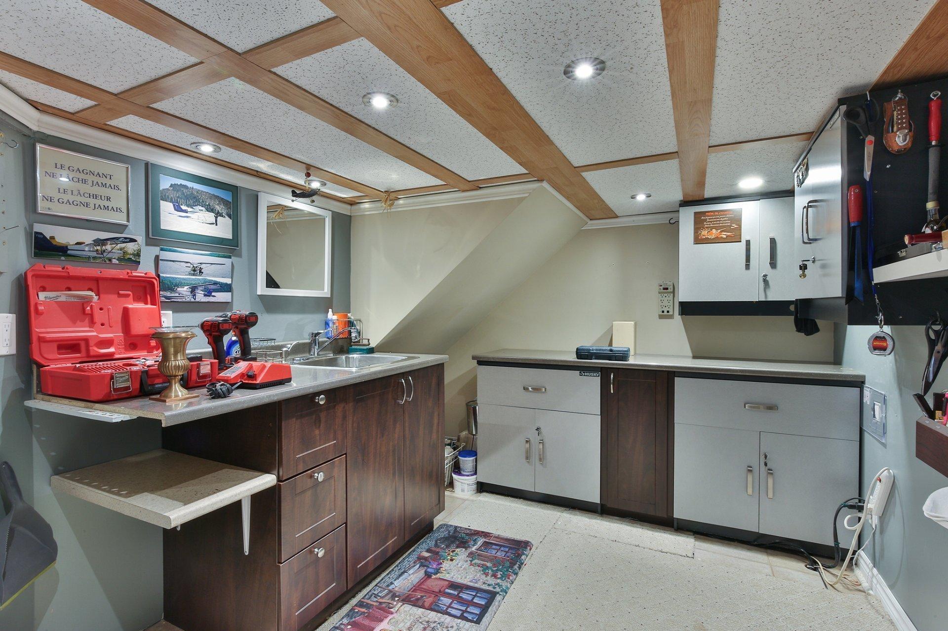 









42


Rue Marie-Curie

,
Saint-Jean-sur-Richelieu,




QC
J2W2R7

