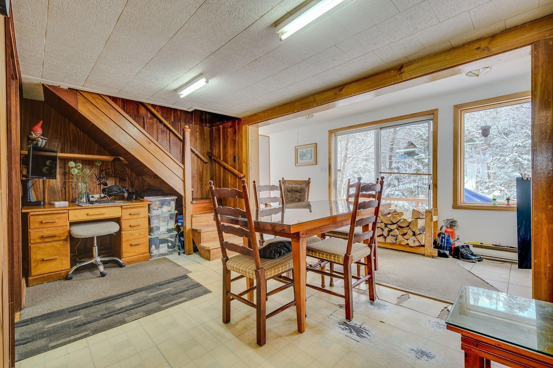 









2998


Ch. des Lacs

,
Mont-Blanc,




QC
J0T2G0

