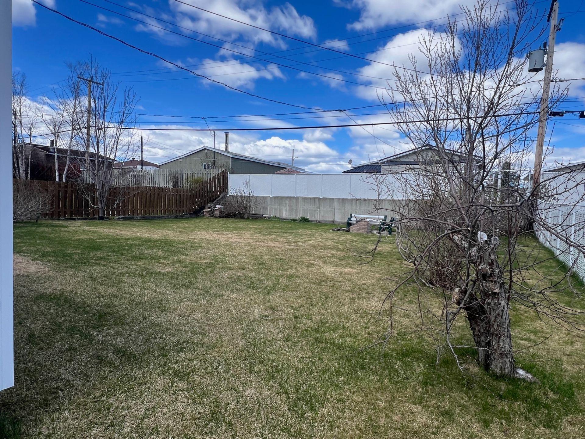 









775


6e Rue O.

,
Chibougamau,




QC
G8P2W4

