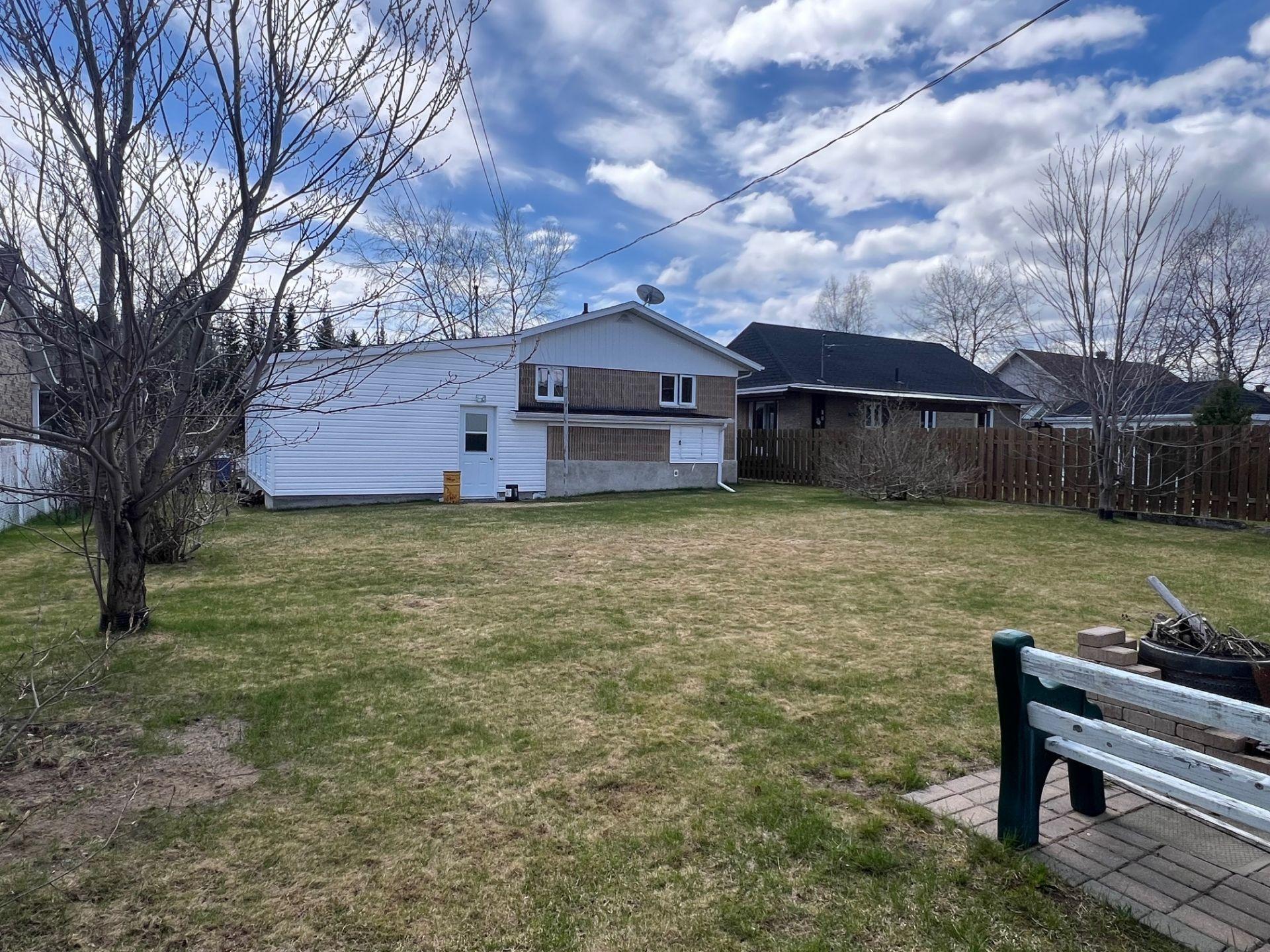 









775


6e Rue O.

,
Chibougamau,




QC
G8P2W4

