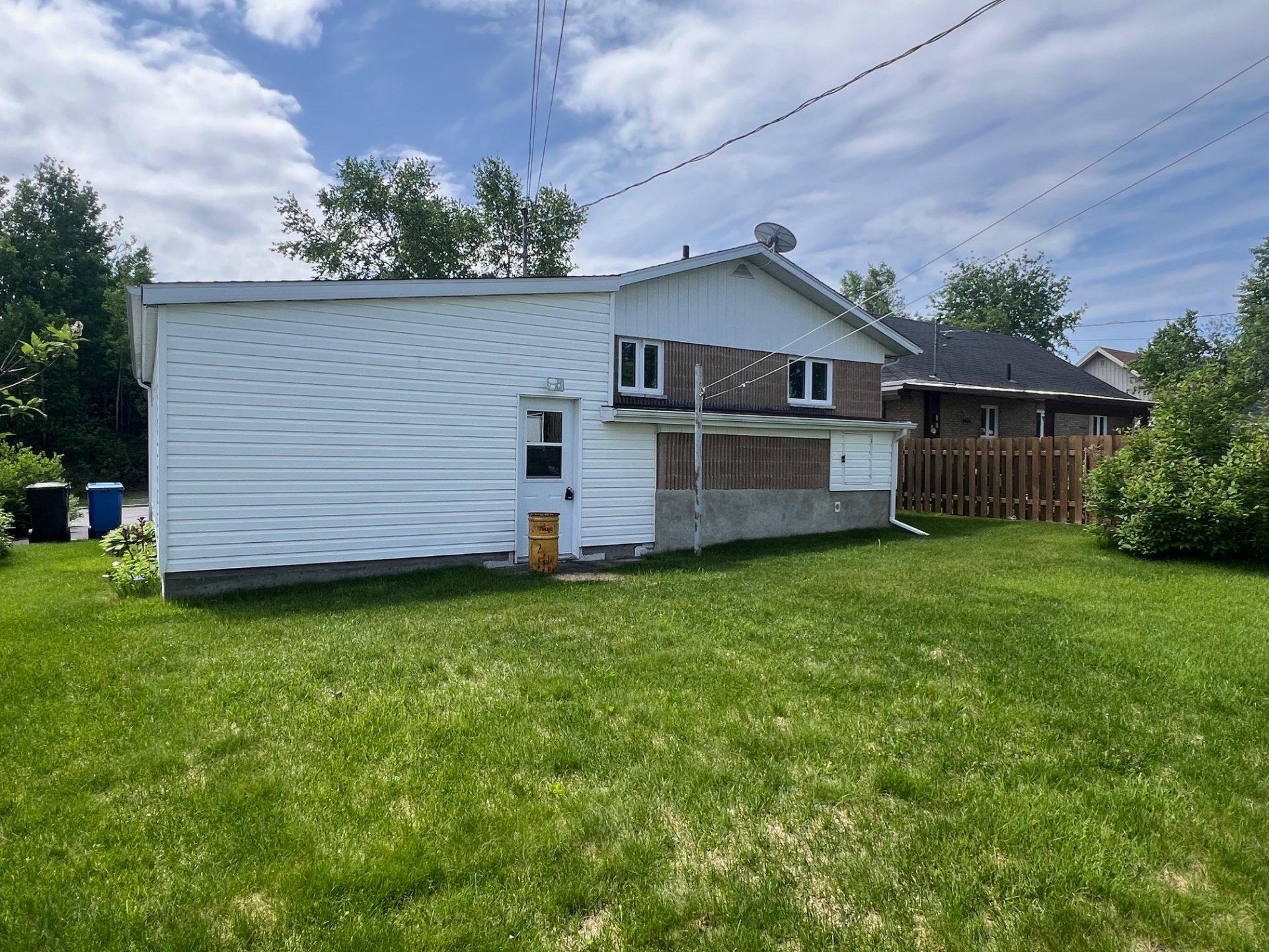 









775


6e Rue O.

,
Chibougamau,




QC
G8P2W4

