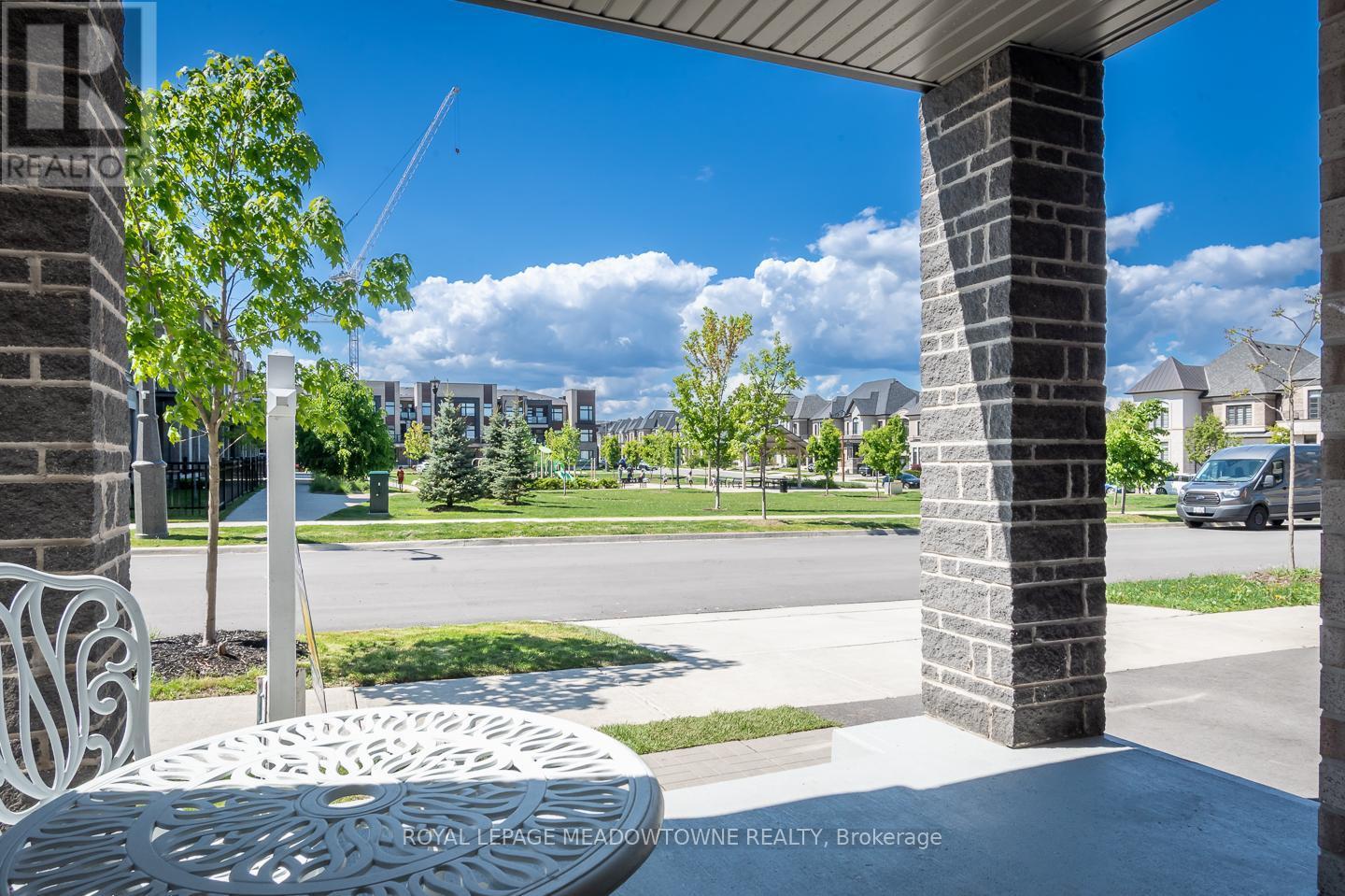 












2476 BADGER CRESCENT

,
Oakville,




Ontario
L6M5M1

