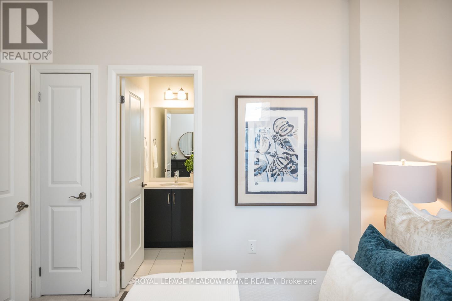 












2476 BADGER CRESCENT

,
Oakville,




Ontario
L6M5M1

