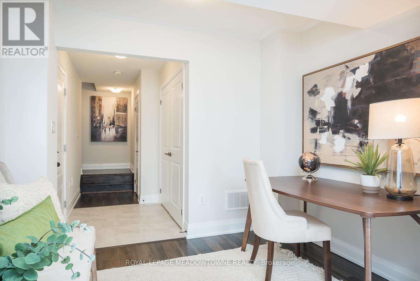 












2476 BADGER CRESCENT

,
Oakville,




Ontario
L6M5M1

