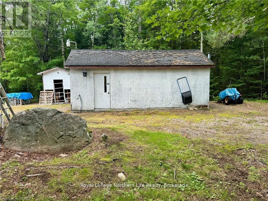 












304 LAKE NIPISSING RD ROAD

,
Nipissing,




Ontario
P0H1W0

