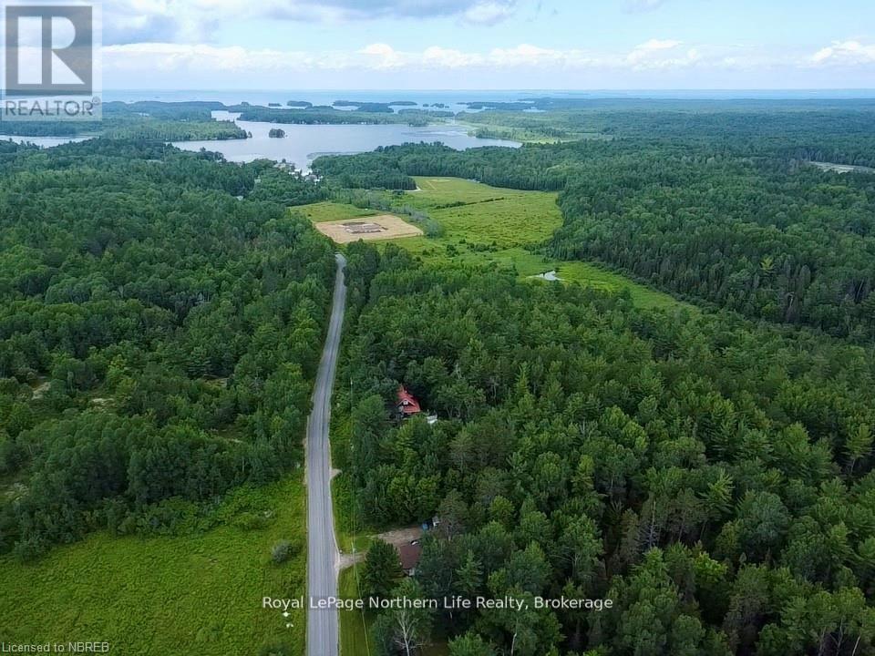 












304 LAKE NIPISSING RD ROAD

,
Nipissing,




Ontario
P0H1W0

