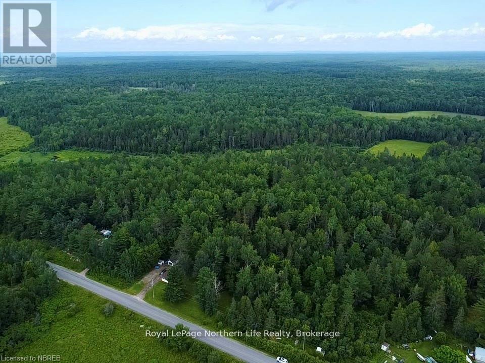 












304 LAKE NIPISSING RD ROAD

,
Nipissing,




Ontario
P0H1W0


