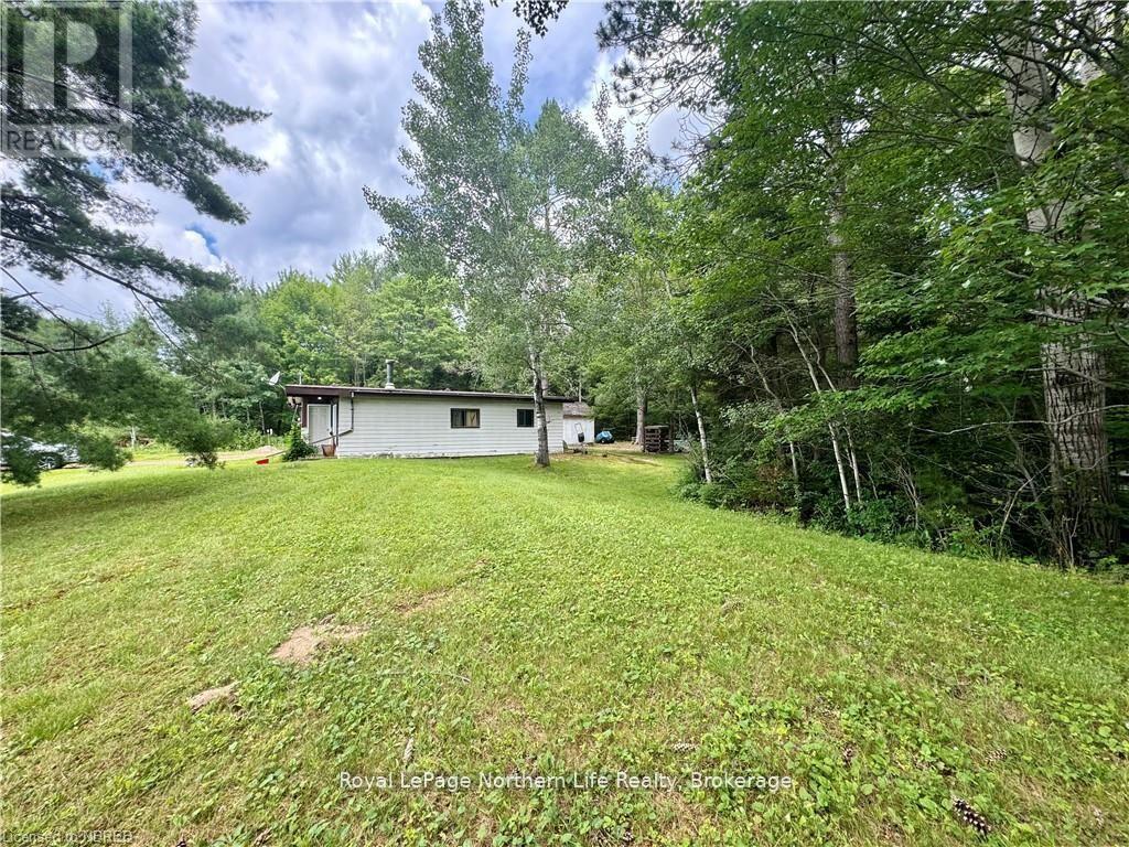












304 LAKE NIPISSING RD ROAD

,
Nipissing,




Ontario
P0H1W0

