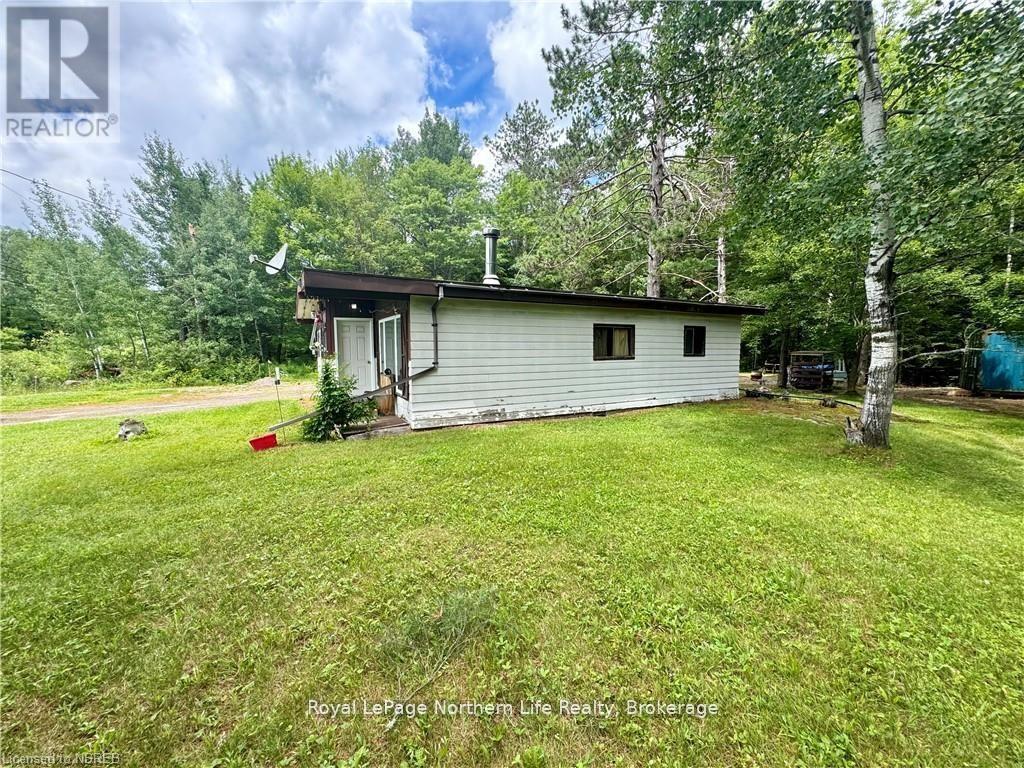 












304 LAKE NIPISSING RD ROAD

,
Nipissing,




Ontario
P0H1W0

