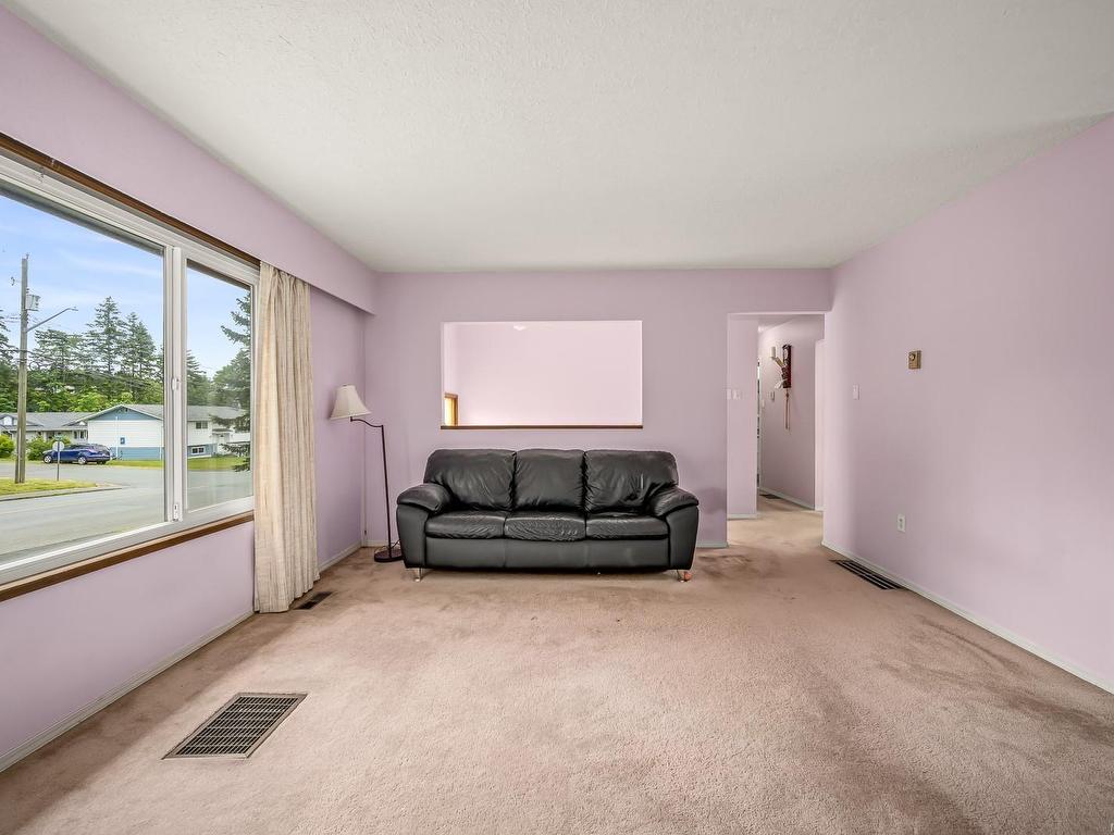 









1608


McLauchlin

Ave,
Courtenay,




BC
B9N 3V8

