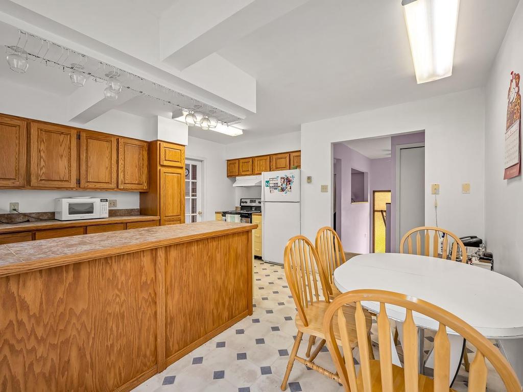 









1608


McLauchlin

Ave,
Courtenay,




BC
B9N 3V8

