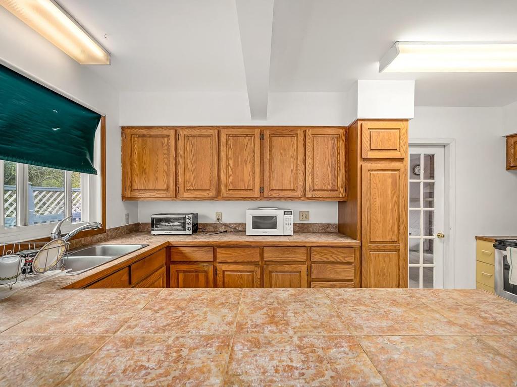 









1608


McLauchlin

Ave,
Courtenay,




BC
B9N 3V8


