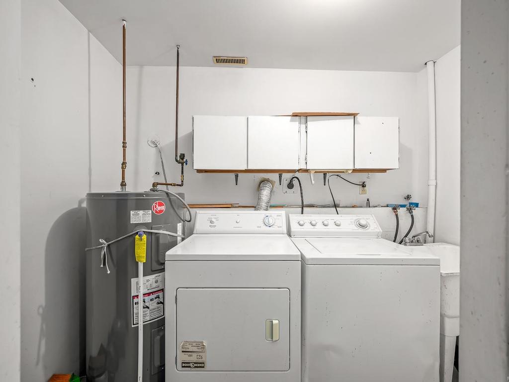 









1608


McLauchlin

Ave,
Courtenay,




BC
B9N 3V8


