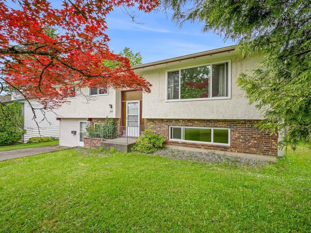 









1608


McLauchlin

Ave,
Courtenay,




BC
B9N 3V8

