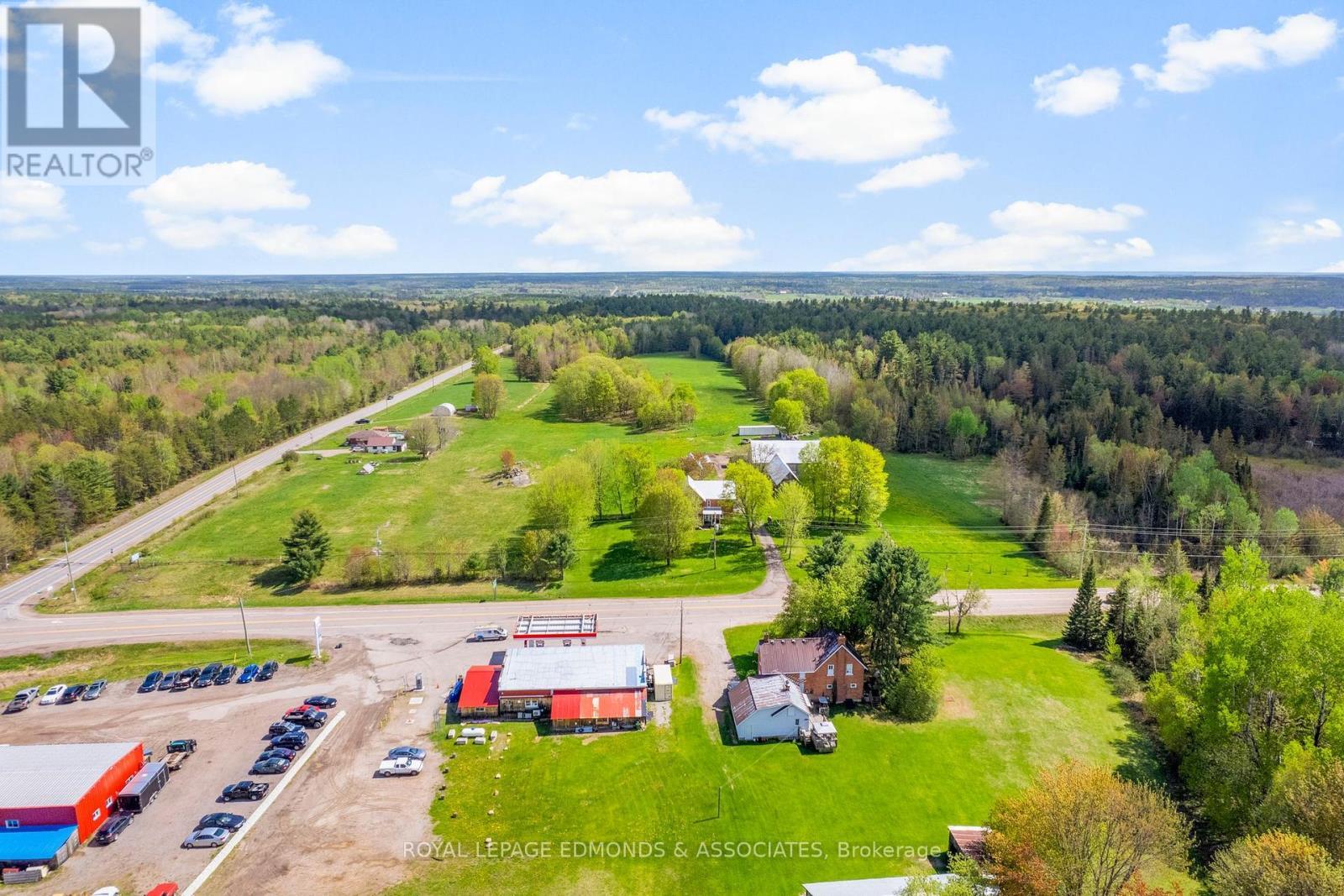 












0 DORAN ROAD

,
Laurentian Valley,







Ontario
K8A6W7

