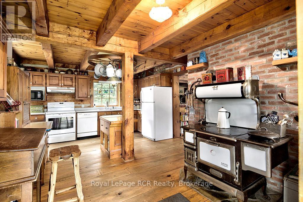 












132376 SOUTHGATE  13 SIDE ROAD

,
Southgate,




Ontario
N0C1B0

