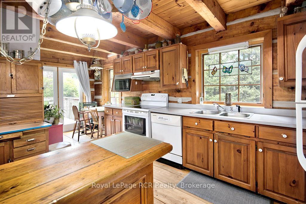 












132376 SOUTHGATE  13 SIDE ROAD

,
Southgate,




Ontario
N0C1B0

