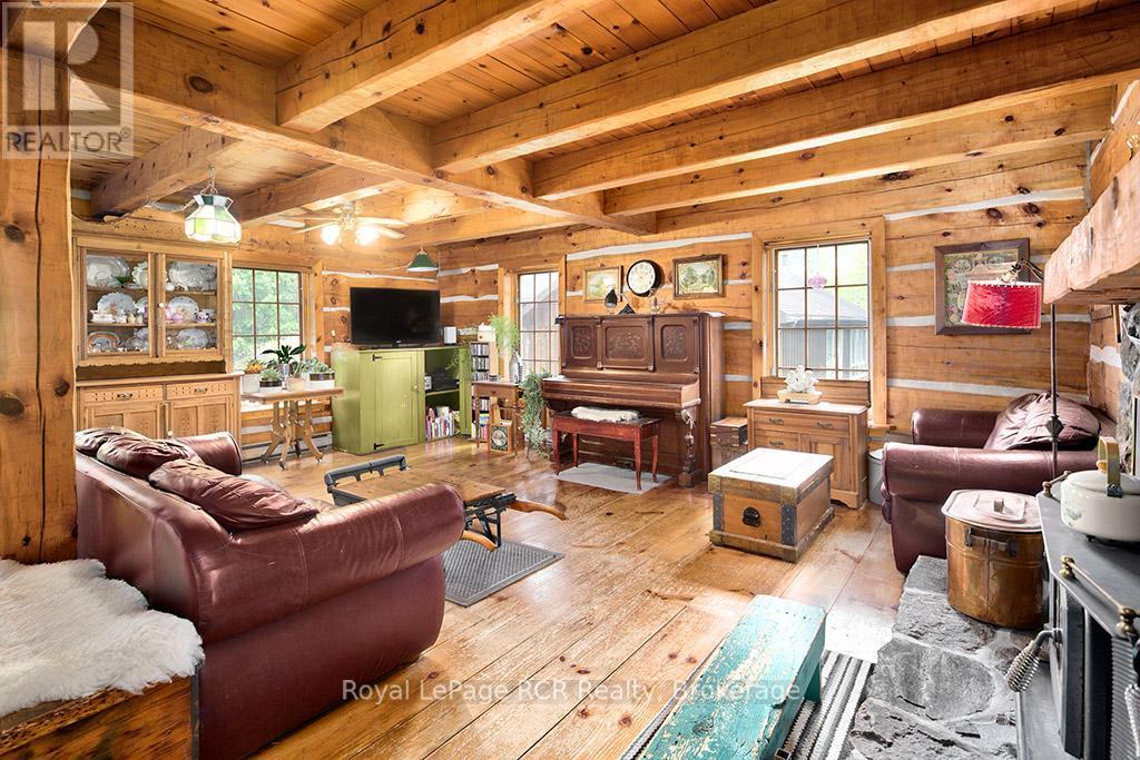 












132376 SOUTHGATE  13 SIDE ROAD

,
Southgate,




Ontario
N0C1B0

