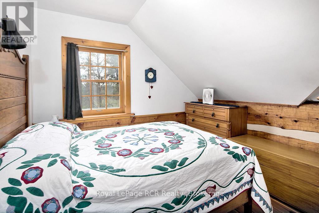 












132376 SOUTHGATE  13 SIDE ROAD

,
Southgate,




Ontario
N0C1B0

